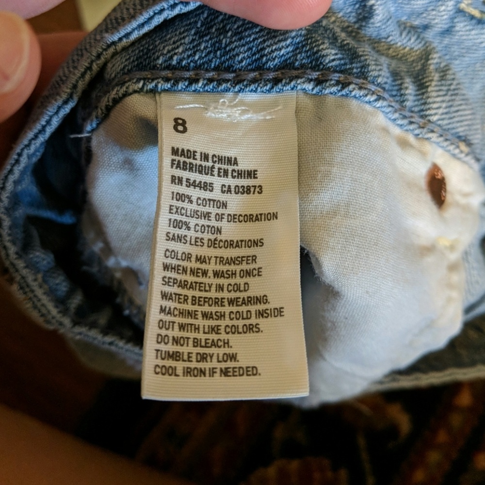 Distressed shorts - Picture 3 of 4